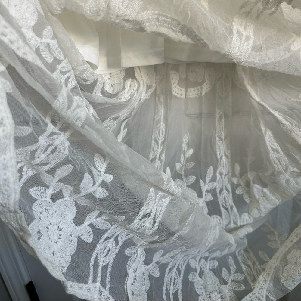 Fairsweety V-Neck Lace Maxi Wedding Dress - Size Large - Picture 8 of 12
